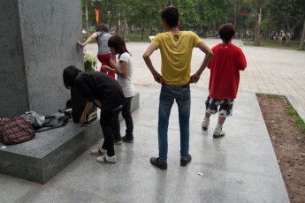 Breakdance im Chua Quan Thanh - Platz