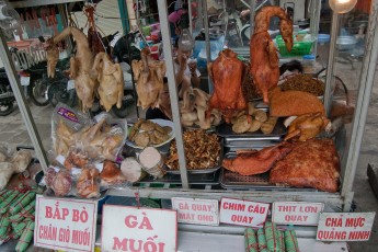 Straßenmarkt Nähe Tay Son 8